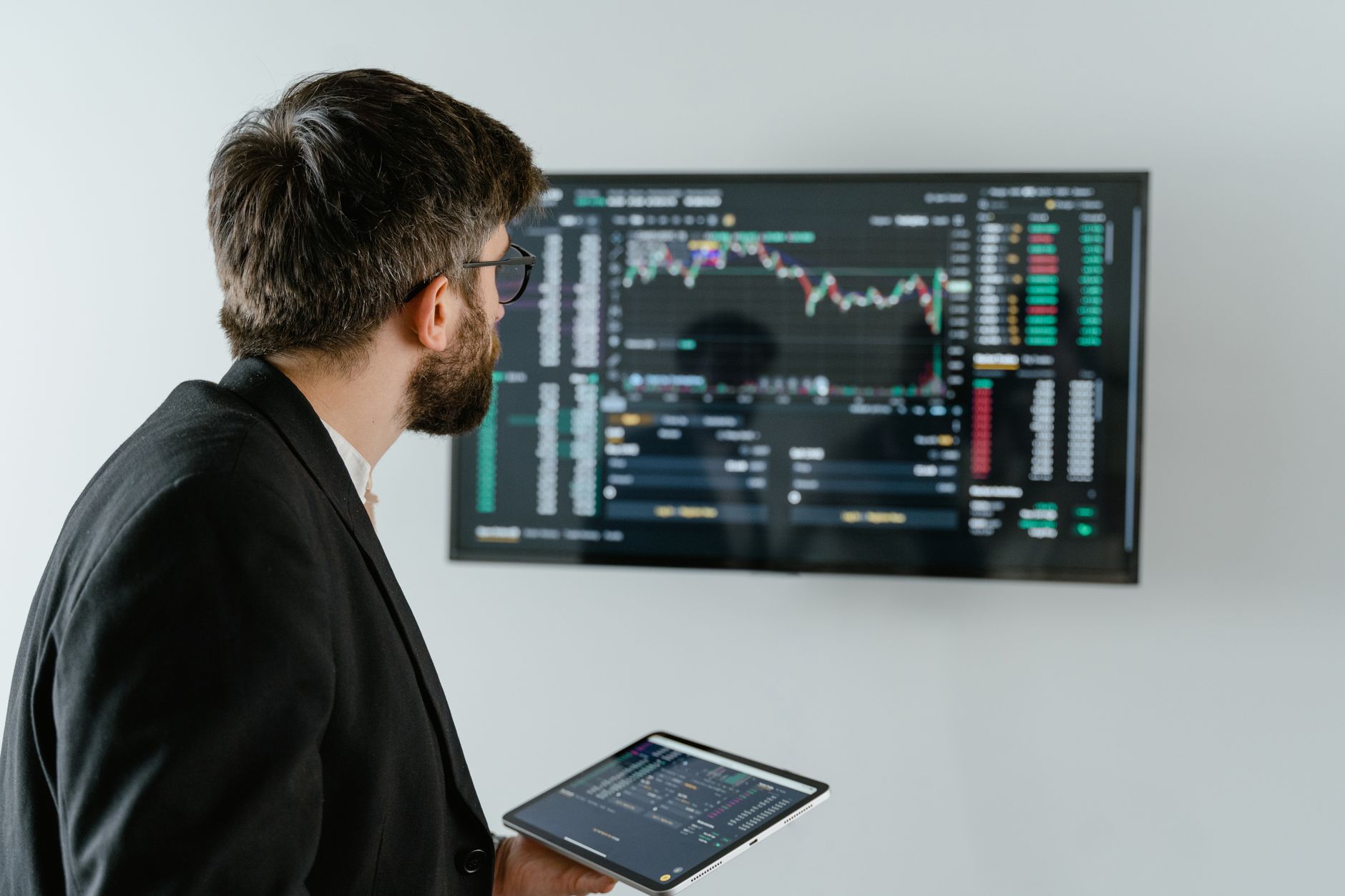 Economics and global financial desk
